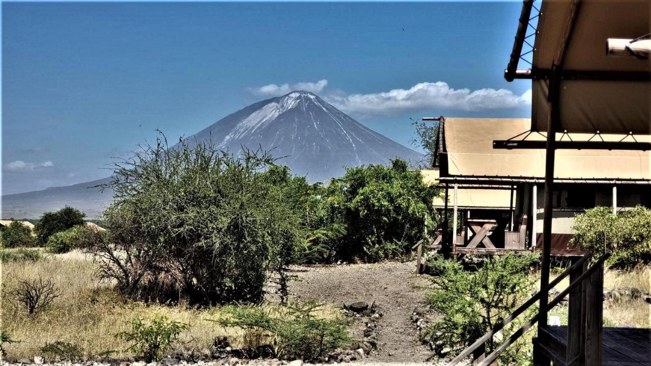 Mtowabaga Africa Safari Lake Natron מראה חיצוני תמונה